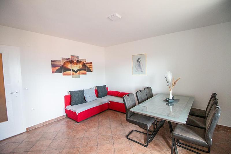 Apartment Zvjezdana Omis Ngoại thất bức ảnh